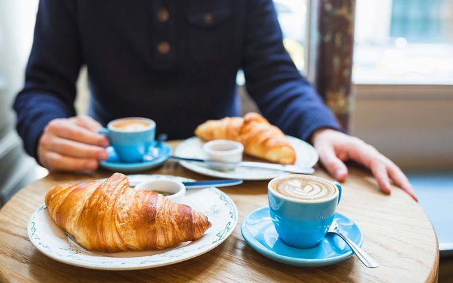 Petit-déjeuner français