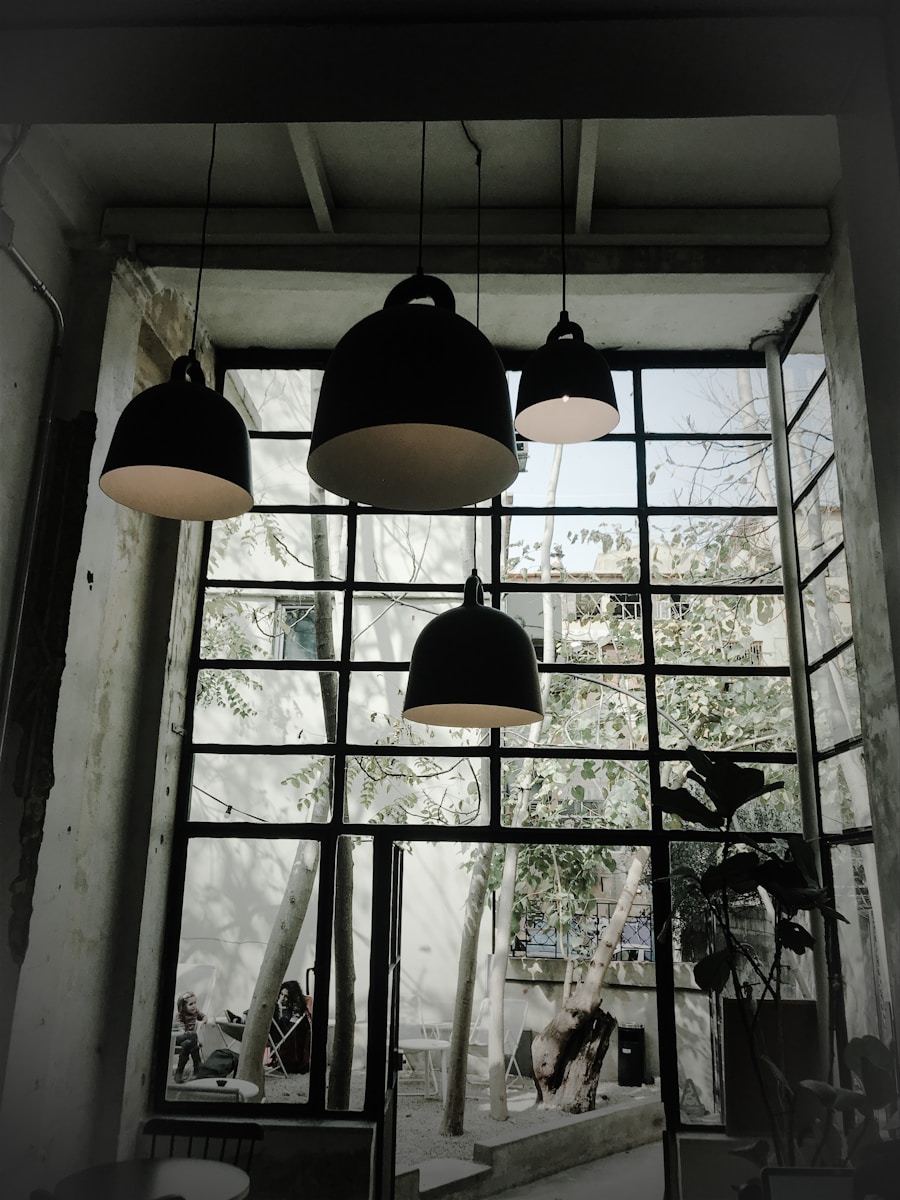 Photo "Industrial solar chandelier suitable for courtyards"